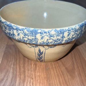 Vintage Robinson Ransbottom pottery bowl